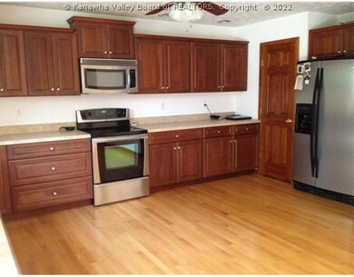 14 Bit Cir, Scott Depot, WV 25560 - photo 2