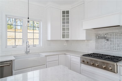 69 Cardinal Rd, Cranston, RI 02921 - photo 7