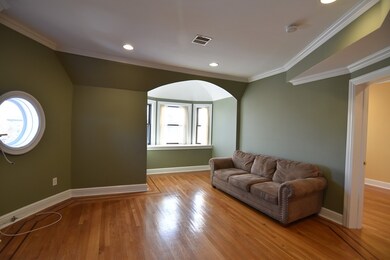 41 Commonwealth Ave unit 12, Chestnut Hill, MA 02467 - photo 2