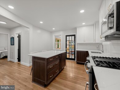 630 N Edison St, Arlington, VA 22203 - photo 6