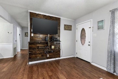 2608 Woodlawn Dr, Ennis, TX 75119 - photo 6