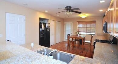 Kitchen /Dining