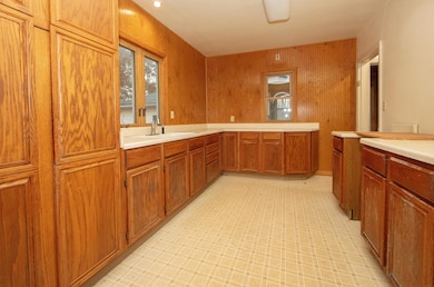 133 E End Ave, Evansdale, IA 50707 - photo 4