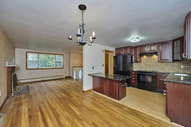 18 Gardner Ave, Woburn, MA 01801 - photo 7