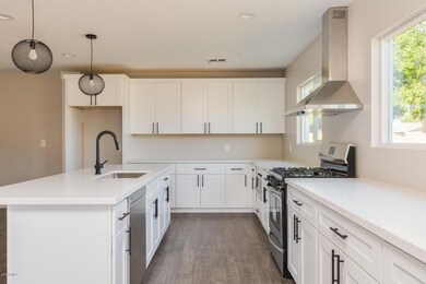 Kitchen 4