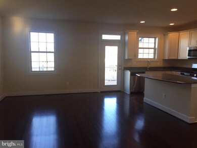 20513 Zolabeane Square, Sterling, VA 20165 - photo 4