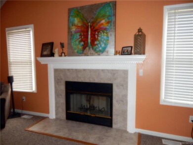 7176 Lenmart Dr, North Tonawanda, NY 14120 - photo 6