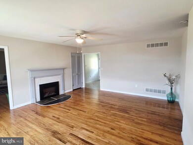 362 Hain Rd, Reading, PA 19608 - photo 4