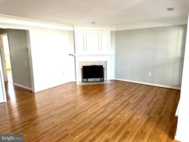 8145 Bayonet Way unit 101, Manassas, VA 20109 - photo 6