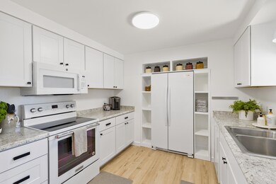 22875 Mcgrath Rd, Bend, OR 97701 - photo 7