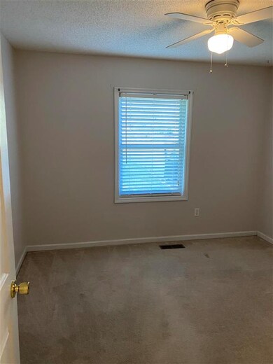 1045 Carriage Dr, Harrisonburg, VA 22801 - photo 3