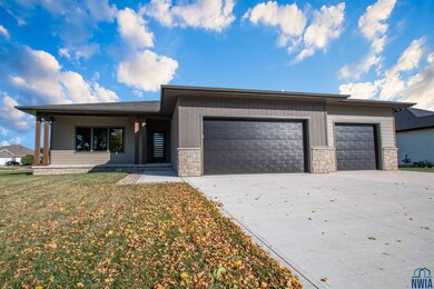 601 Topaz Dr, Sergeant Bluff, IA 51054 - photo 6