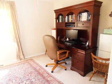 1677 Apache Dr, Naperville, IL 60563 - photo 3