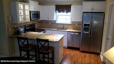 150 Magnolia Ln, Middletown, NJ 07748 - photo 7