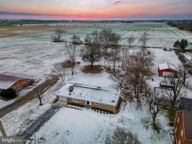 17731 Mason Dixon Rd, Hagerstown, MD 21740 - photo 3