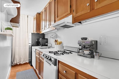 17 W 64th St unit 9F, New York, NY 10023 - photo 5