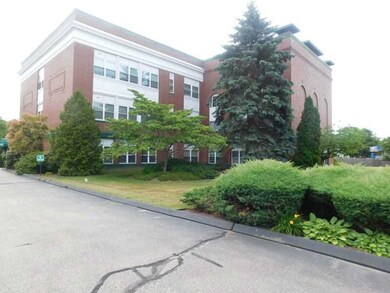 140 High St unit 309, Westerly, RI 02891 - photo 3