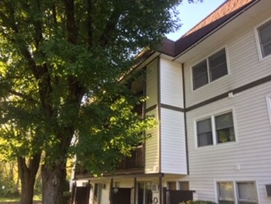 7 Keegan Ln unit C, Greenfield, MA 01301 - photo 3