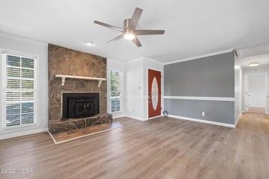 5976 Meadows Dr-01427