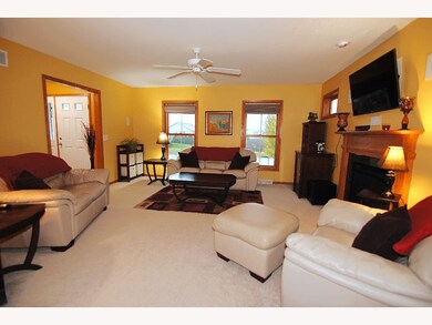 5189 Nannyberry Dr, Fitchburg, WI 53711 - photo 5