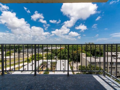 1470-NE-125th-Ter-PH 9-North Miami-Skyline View-balcony