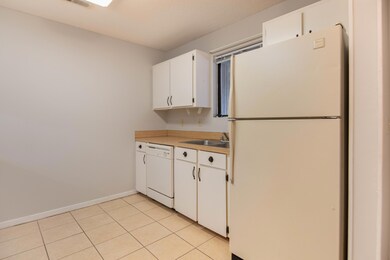 2741 Jobee Dr Unit 102