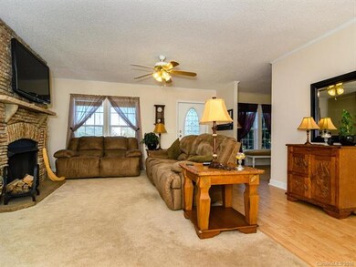 82 Colton Dr, Leicester, NC 28748 - photo 3