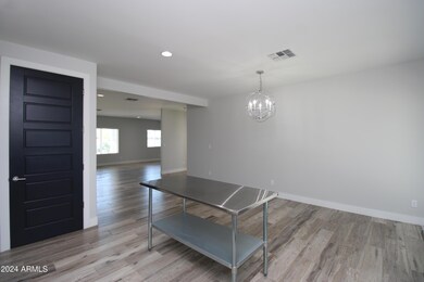 2140 E Palm Ln, Phoenix, AZ 85006 - photo 6