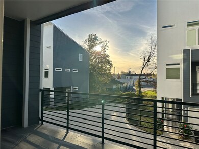 4714 Independence Heights Ln, Houston, TX 77018 - photo 4