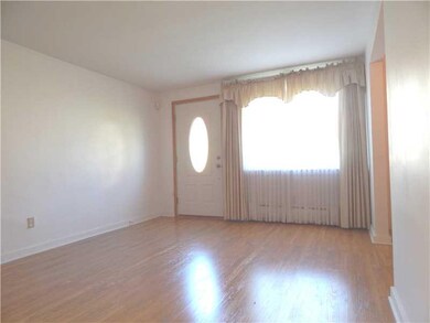 Living Room. Living Room Street View