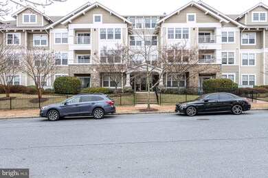 12832 Clarksburg Square Rd unit 303, Clarksburg, MD 20871 - photo 2