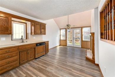 2121 NE Concord St, Lees Summit, MO 64086 - photo 7