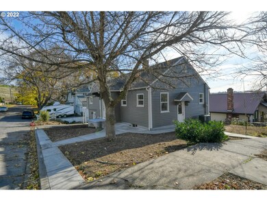 314 NW Gilliam Ave, Pendleton, OR 97801 - photo 3