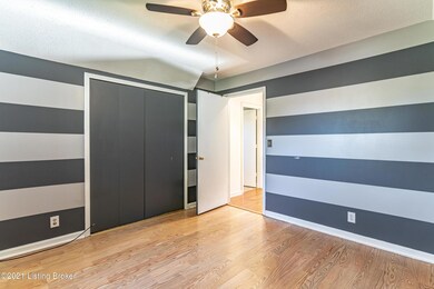 249 Harrison Cir, Mount Washington, KY 40047 - photo 4