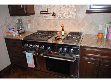 Kitchen. Gourmet Kitchen with 6 burner gas stove w