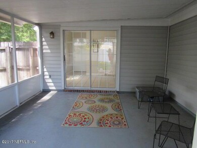 7838 Duckwood Ln, Jacksonville, FL 32210 - photo 4