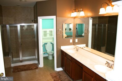 10902 Clara Barton Dr, Bristow, VA 20136 - photo 6