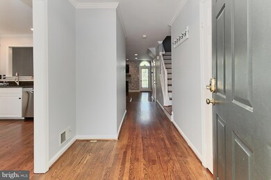 11704 Great Owl Cir, Reston, VA 20194 - photo 5