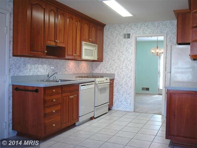 14717 Flintstone Ln, Silver Spring, MD 20905 - photo 5