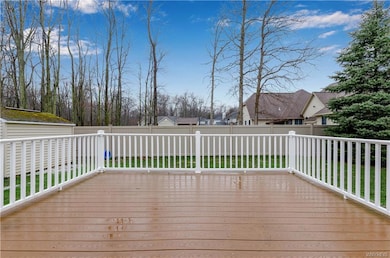 1204 Bowen Dr W, North Tonawanda, NY 14120 - photo 4