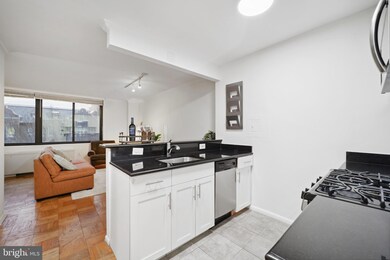 Letterman House unit 305, Washington, DC 20006 - photo 7