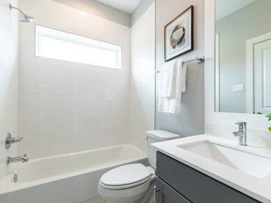 622 E Janisch Rd unit I, Houston, TX 77022 - photo 7