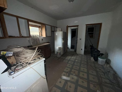 32-38 Spring St, North Adams, MA 01247 - photo 4