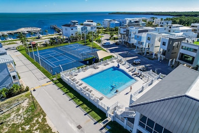Amenities facing the ocean