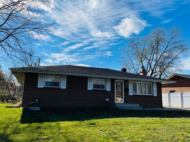 1381 Evaline Dr, Columbus, OH 43224 - photo 3