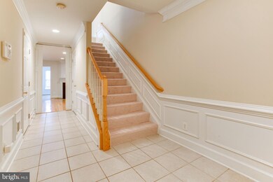 2446 Terra Cotta Cir, Herndon, VA 20171 - photo 3