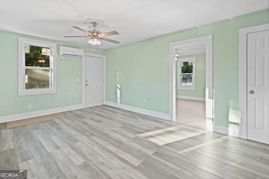 241 S Elm Ln, Jesup, GA 31546 - photo 6