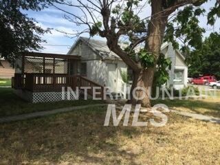 323 S Diamond St, Nampa, ID 83686 - photo 4