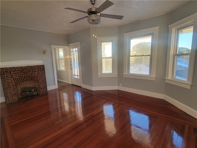 14 Sabra St, Cranston, RI 02910 - photo 4