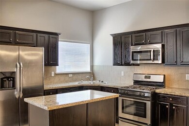 221 Flor Eucharis Dr, Socorro, TX 79927 - photo 4